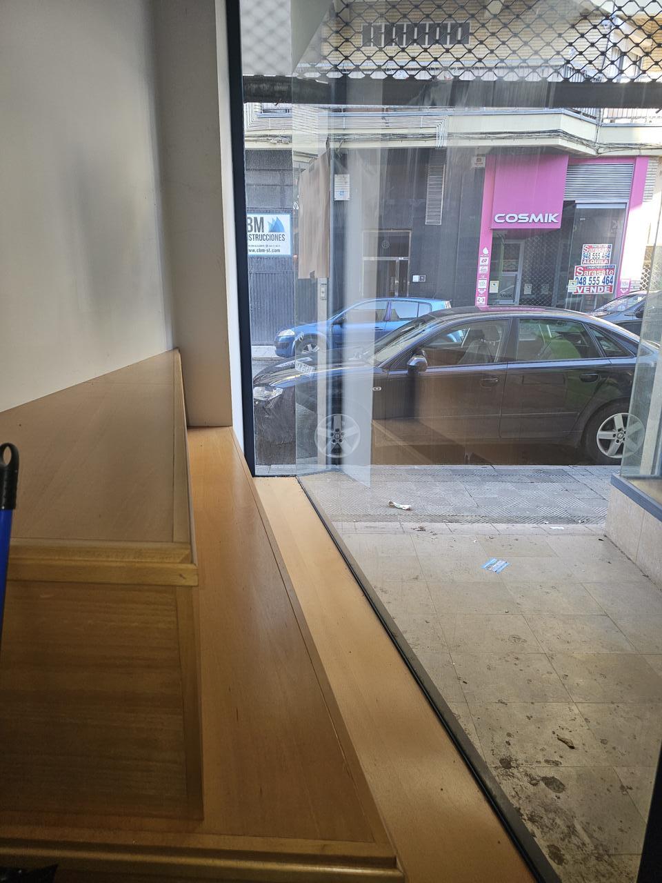 Local comercial en venta en zona muy comercial de Estella · Fotografía 4