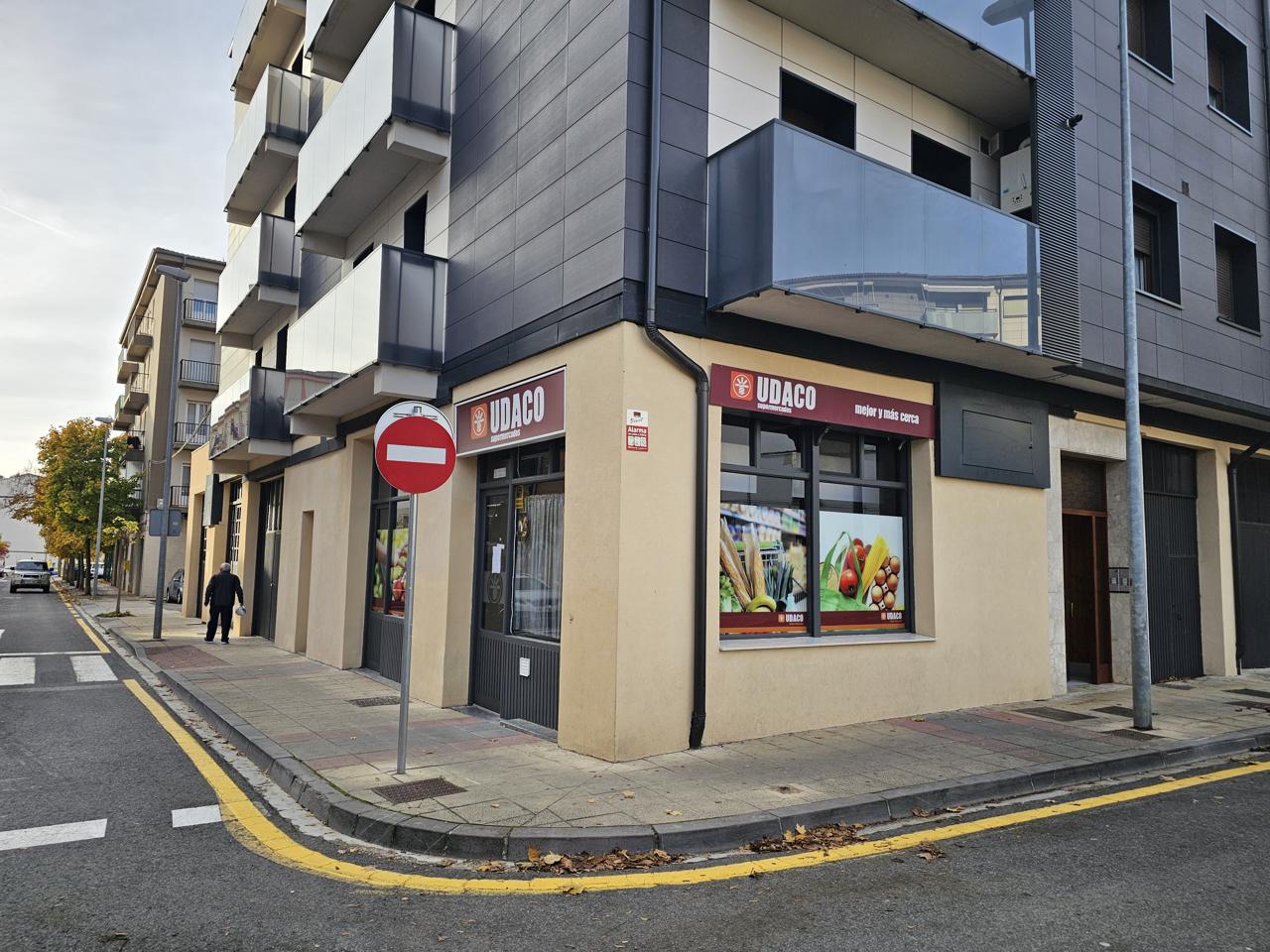 LOCAL EN ESQUINA – GRAN VISIBILIDAD Y MÚLTIPLES POSIBILIDADES