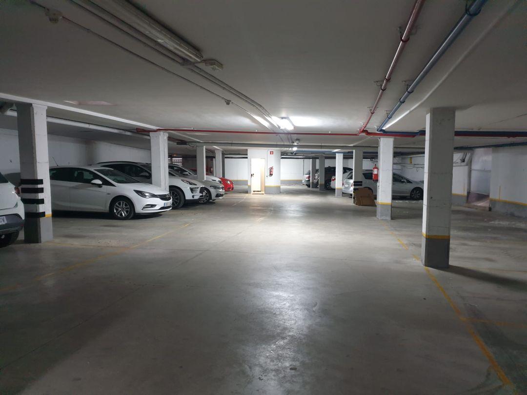 Plaza de parking en Estrella · Fotografía 4